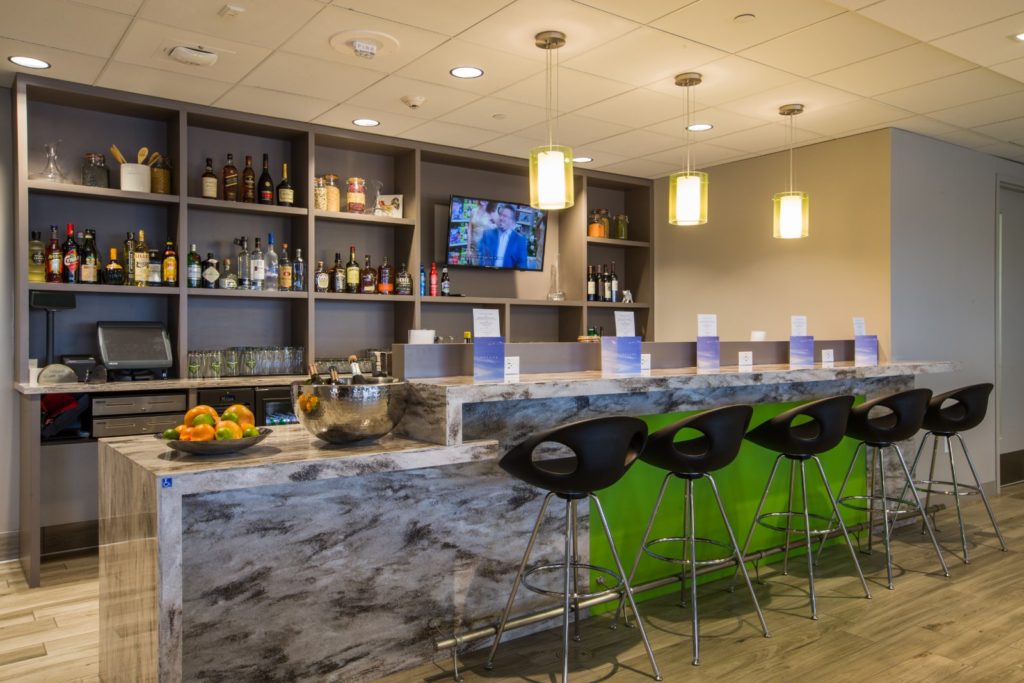Premium Card Showdown: Venture X, Amex Platinum or Sapphire Reserve? 12 escape lounge airport lounge access