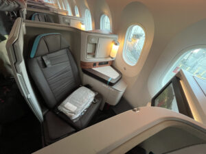 Hawaiian first class cabin window seats