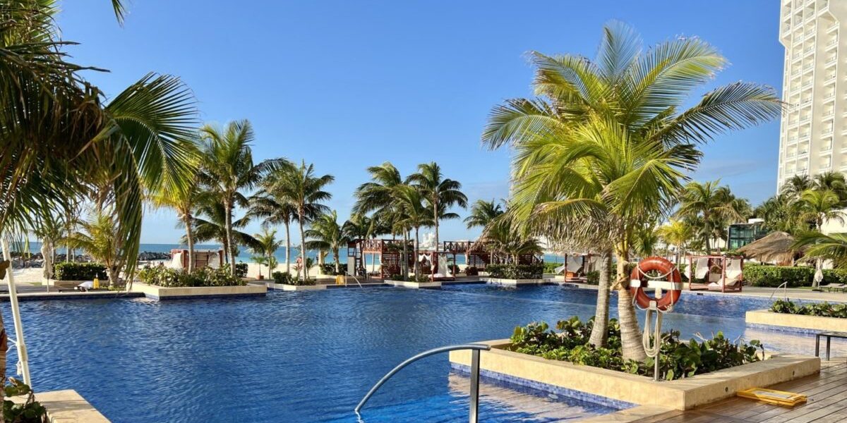 Hyatt All-Inclusives Hit Hardest (Again) in Latest Round of Award Chart Changes