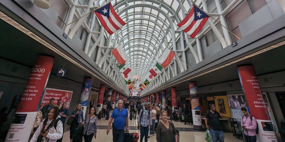 Learn to Love Layovers: 4 Reasons to Book a Connecting Flight